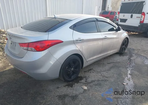 2013 Hyundai Elantra Gls z USA, uszkodzony, nr VIN 5NPDH4AE7DH320534